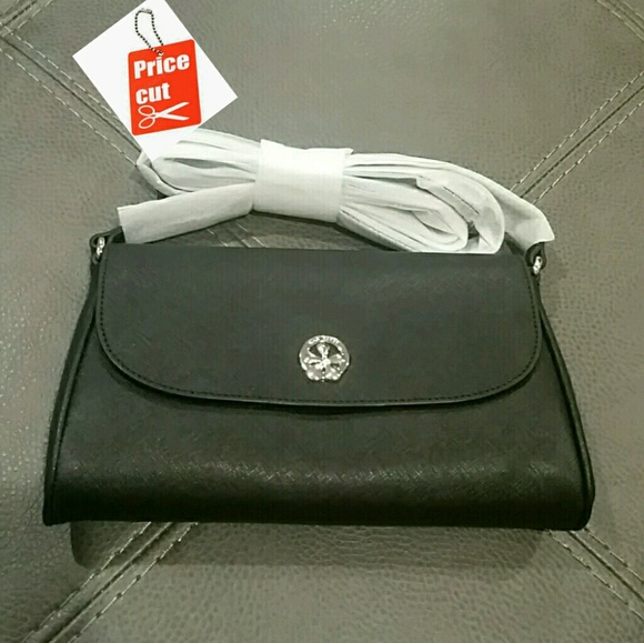 Handbags - NWT Genuine All Leather Cross body Purse